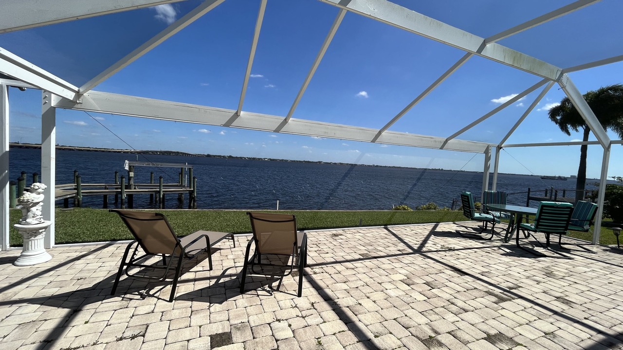 Photo of Outdoor in Caloosahatchee