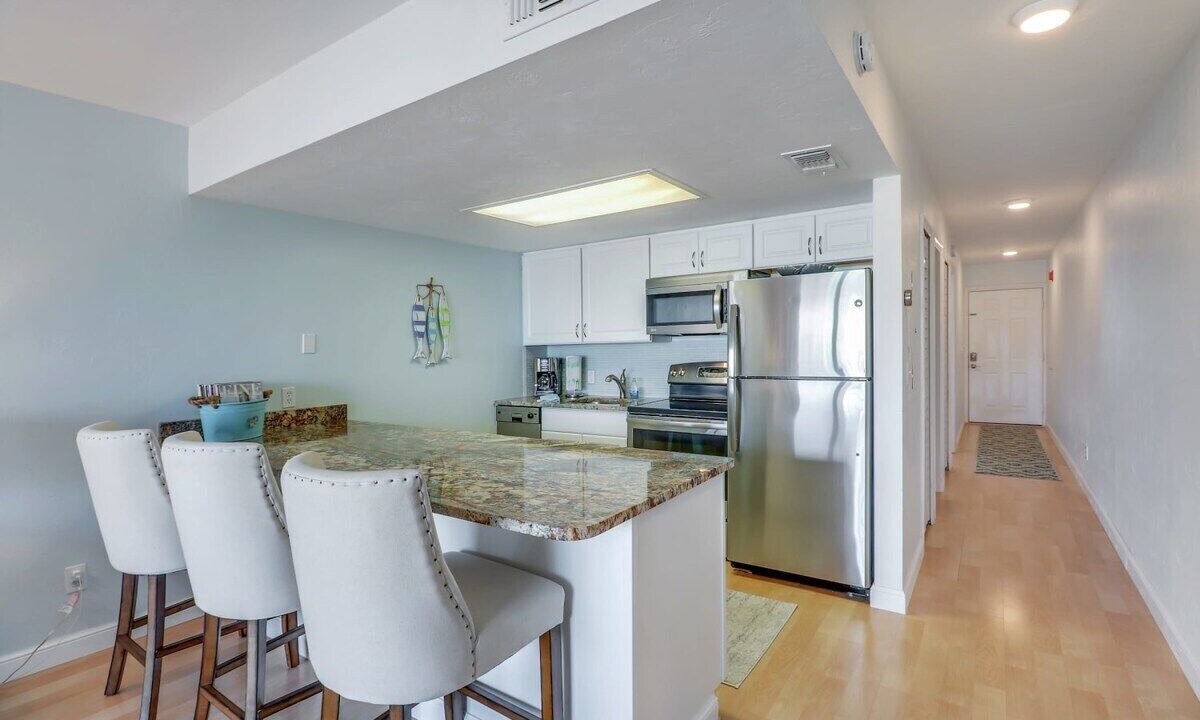 Photo of Kitchen in Vanderbilt Beach