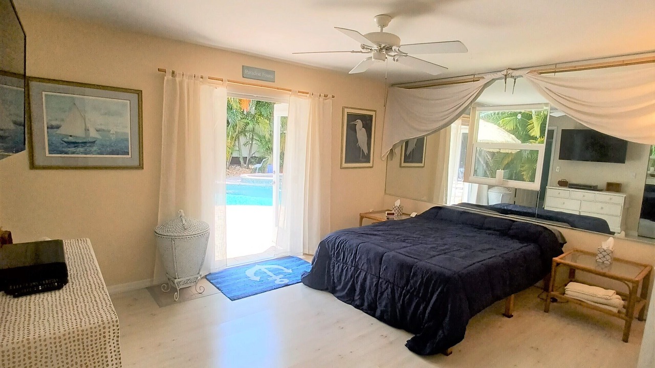 Photo of Bedroom in Bay Isle