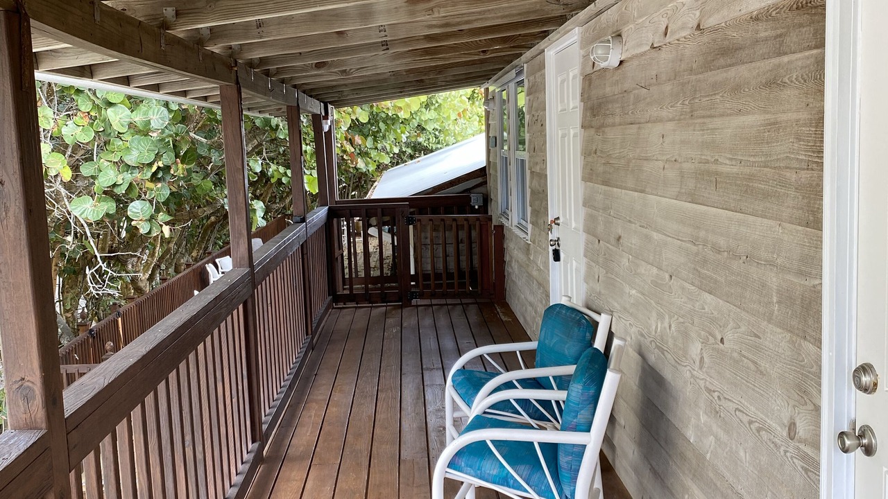 Photo of Patio Balcony in Crescent Beach