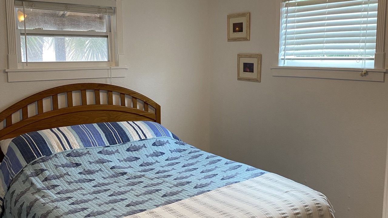 Photo of Bedroom in Crescent Beach