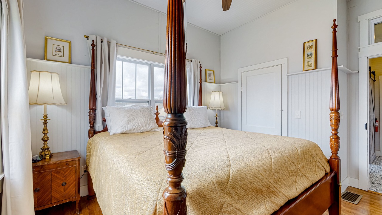 Photo of Bedroom in Jasper