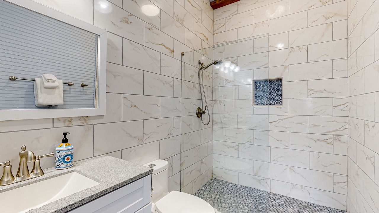 Photo of Bathroom in Jasper