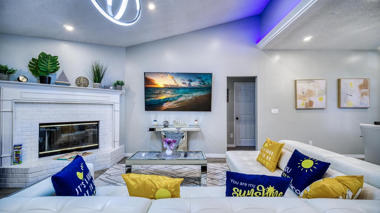 Photo of Livingroom in Orange Park