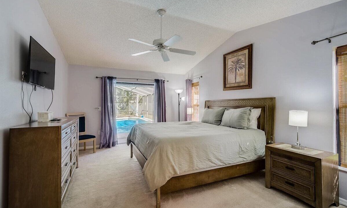 Photo of Bedroom in Country Oaks