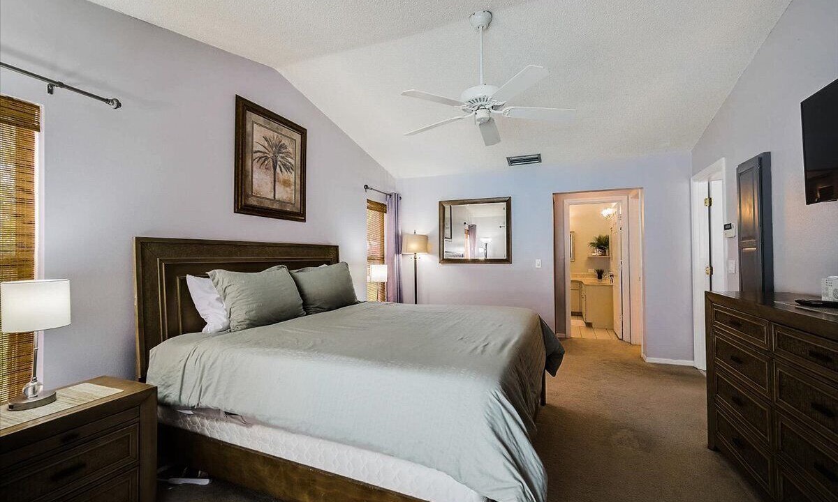 Photo of Bedroom in Country Oaks