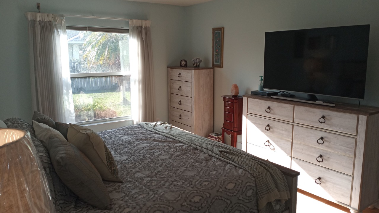 Photo of Bedroom in Interchange Square