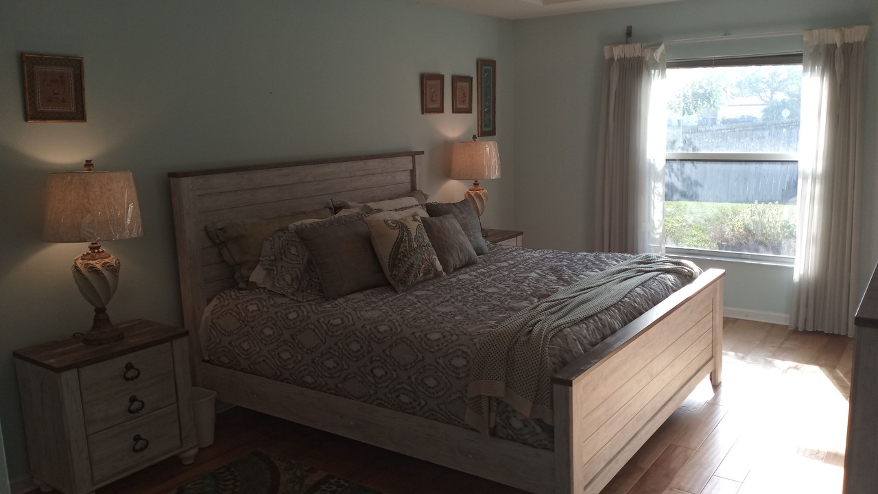 Photo of Bedroom in Interchange Square