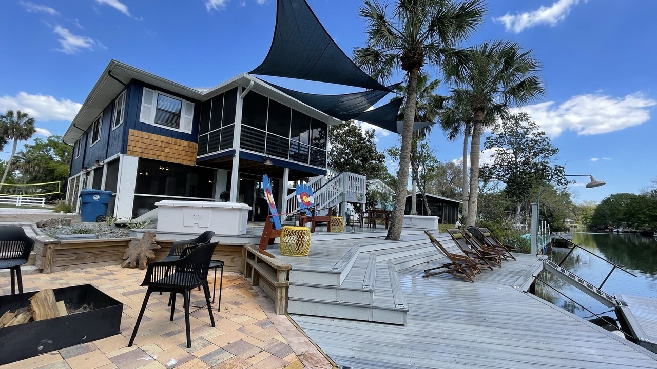 Photo of Outdoor in Weeki Wachee Gardens