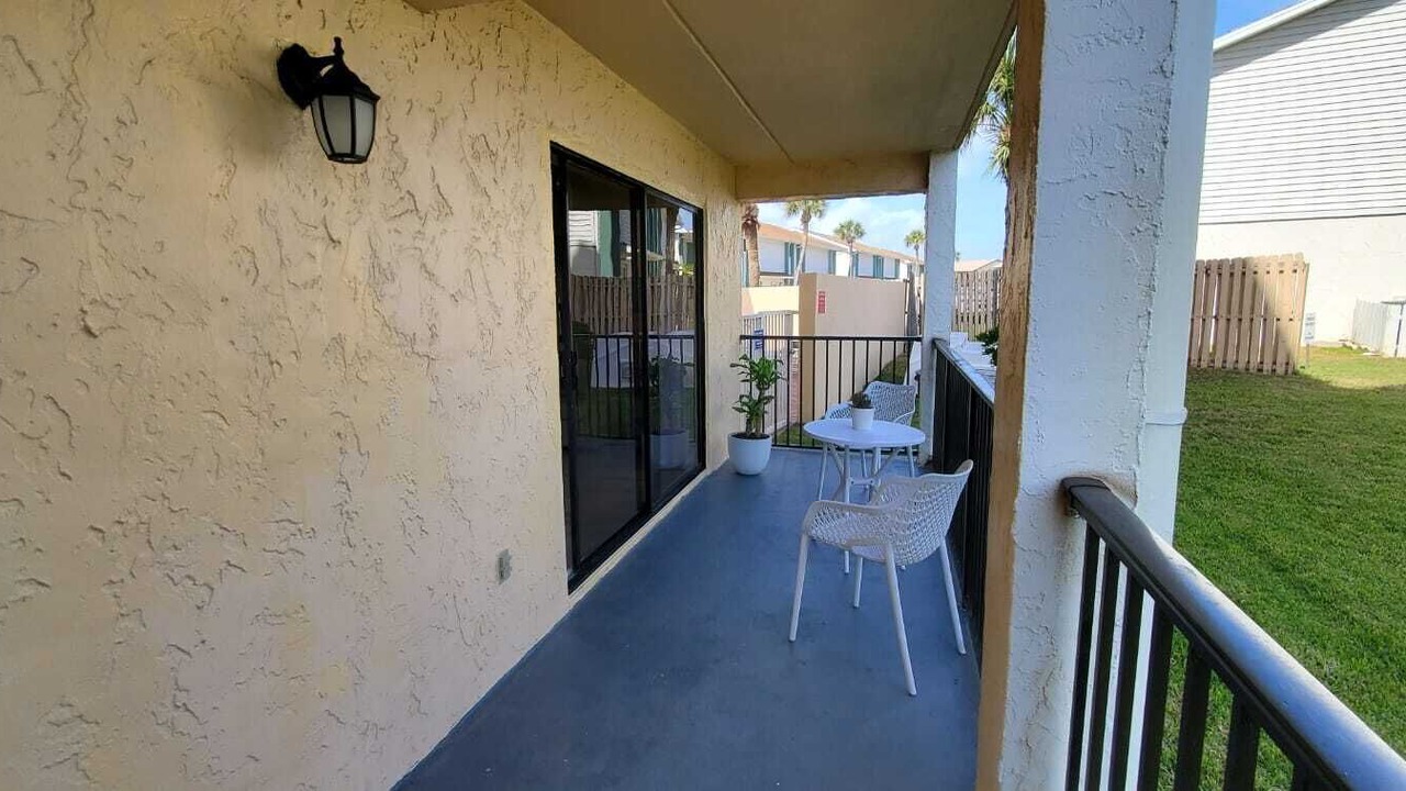 Photo of Patio Balcony in Ponce Inlet