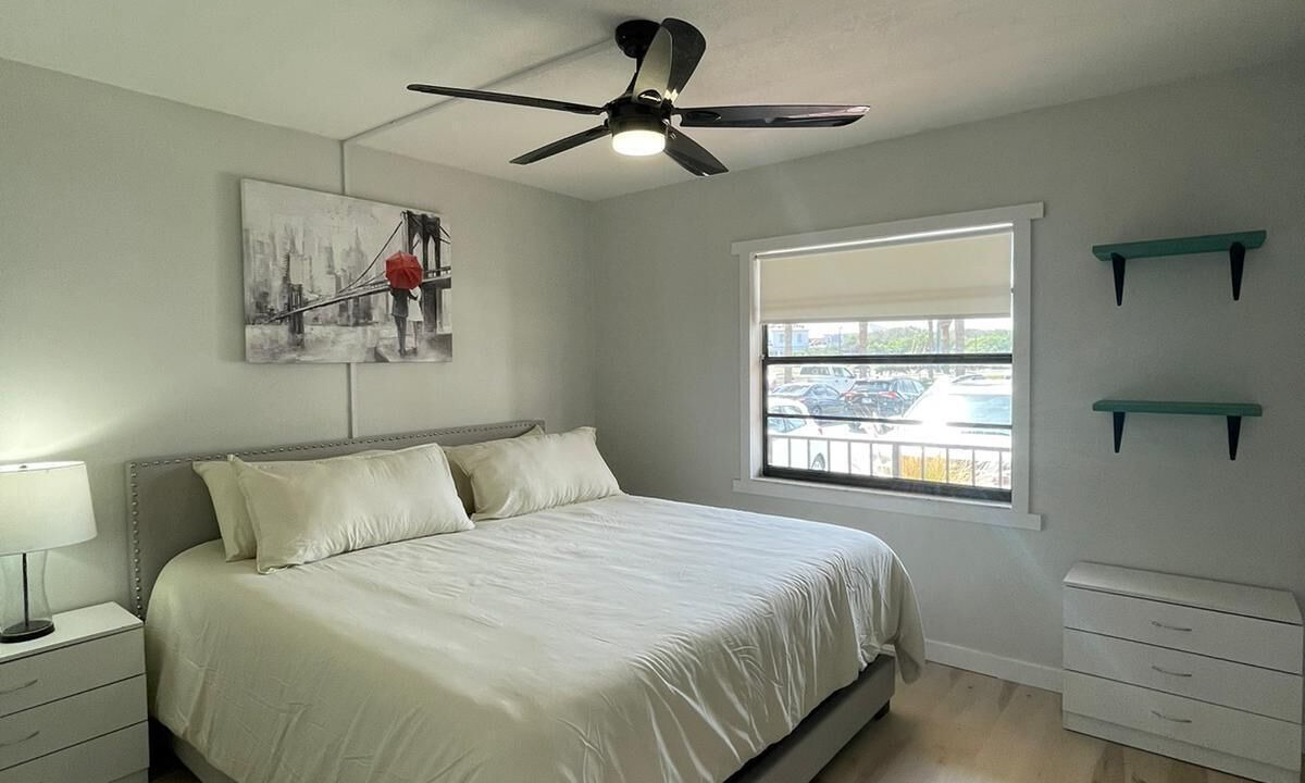 Photo of Bedroom in Ponce Inlet