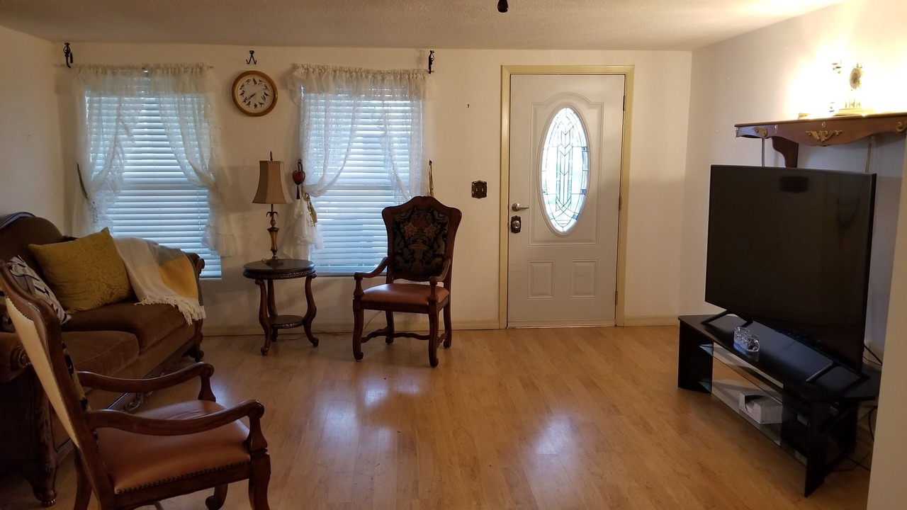 Photo of Livingroom in Bayonet Point