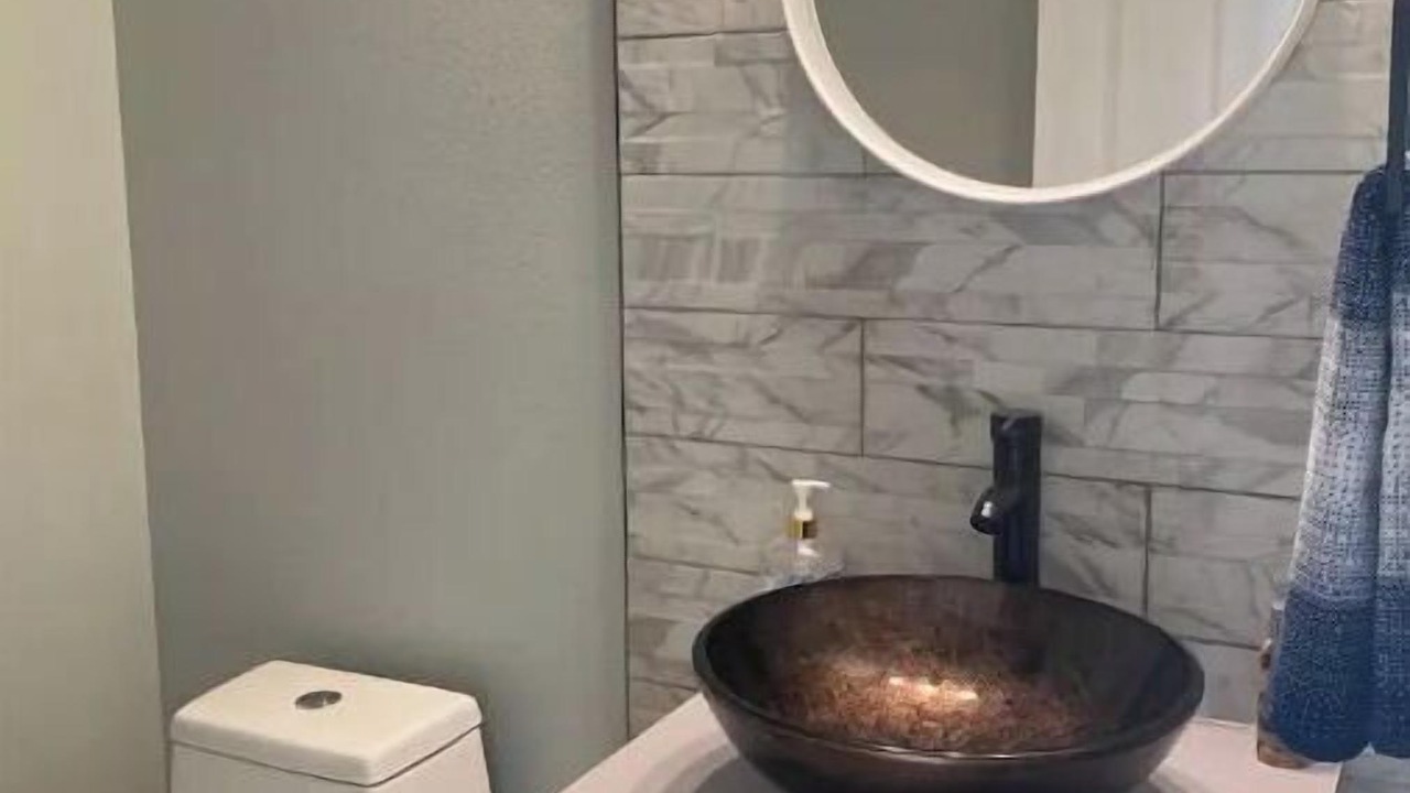 Photo of Bathroom in Edgewater
