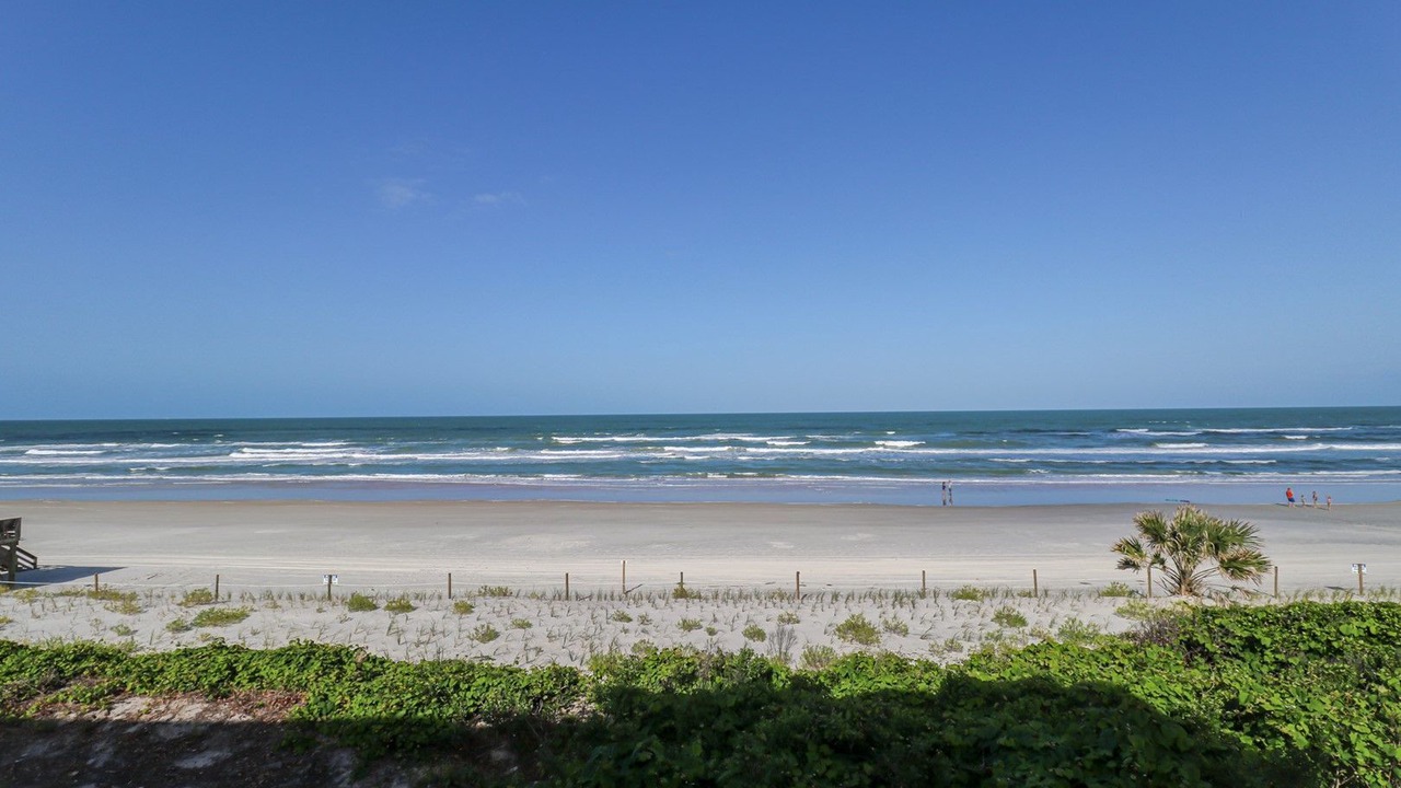 Photo of Patio Balcony in Crescent Beach