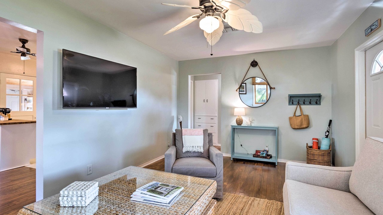 Photo of Bedroom in Lake Worth