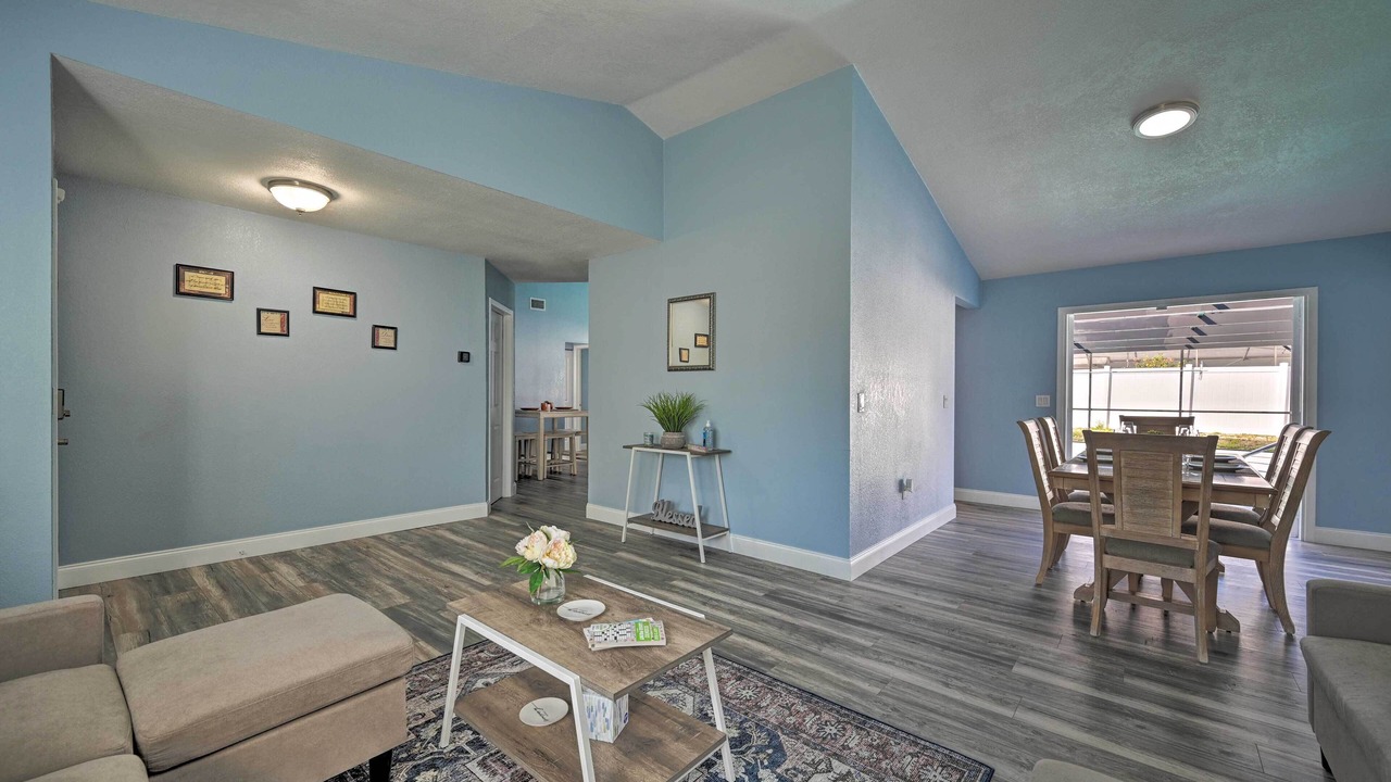 Photo of Livingroom in Orchid Lake Village