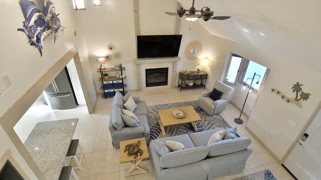 Photo of Livingroom in Lower Grand Lagoon