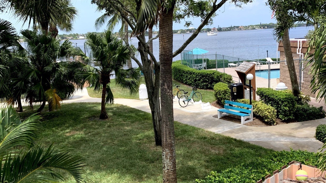 Photo of Outdoor in Jupiter Plantation
