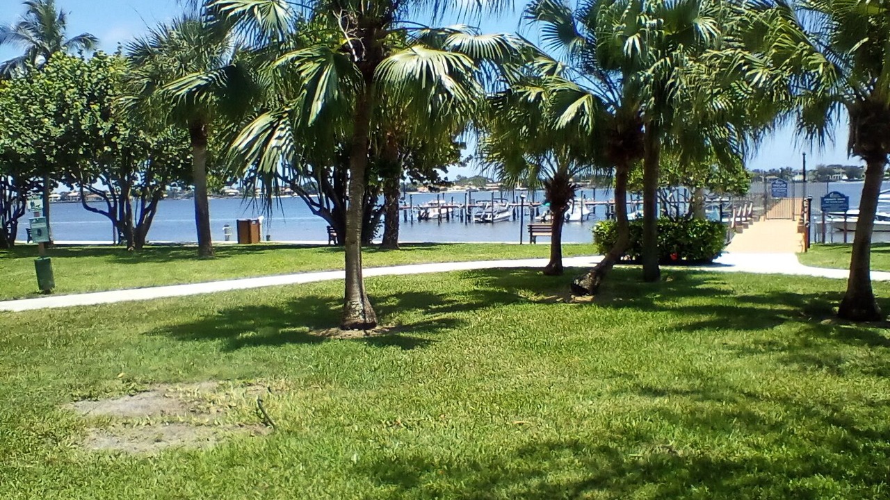 Photo of Outdoor in Jupiter Plantation