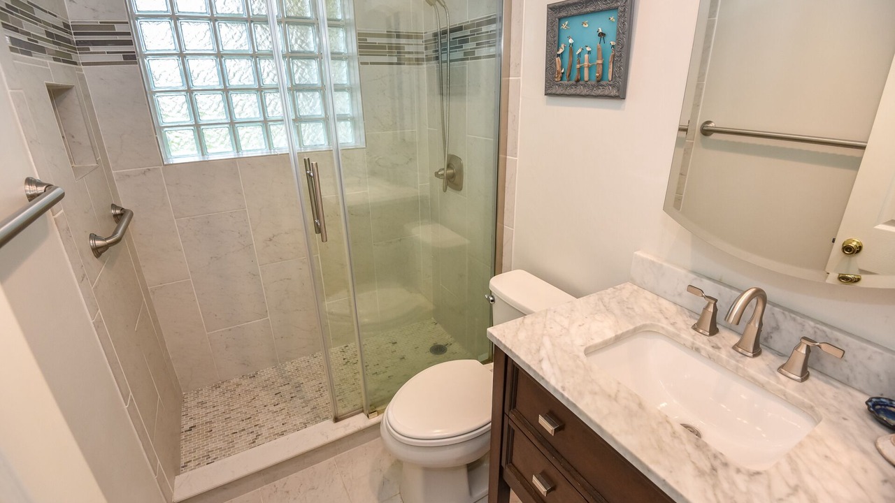 Photo of Bathroom in Glenwood