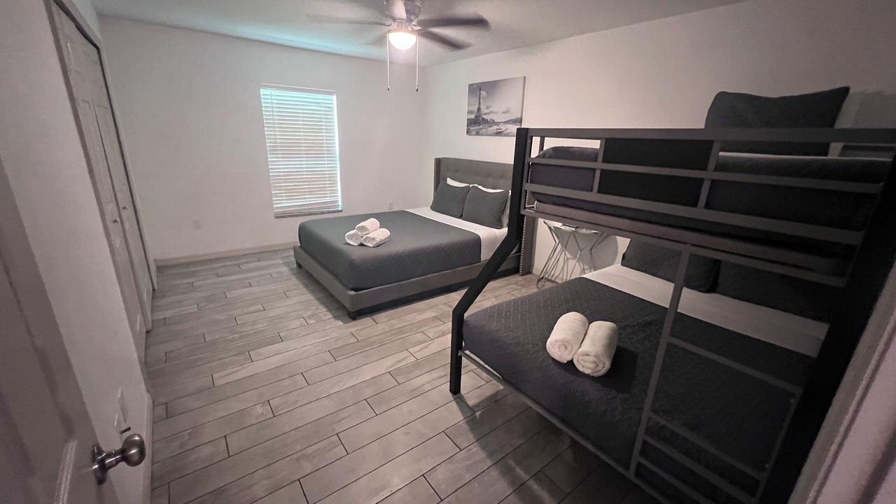 Photo of Bedroom in Lochmoor Waterway Estates