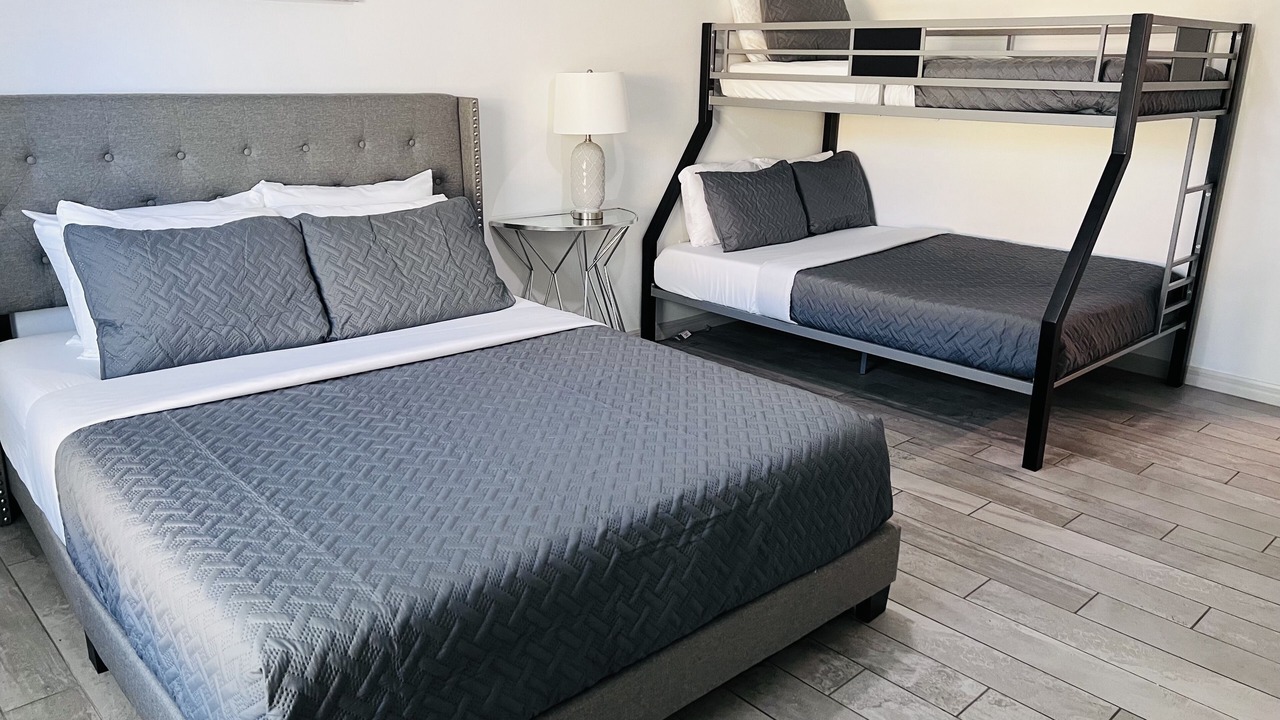 Photo of Bedroom in Lochmoor Waterway Estates
