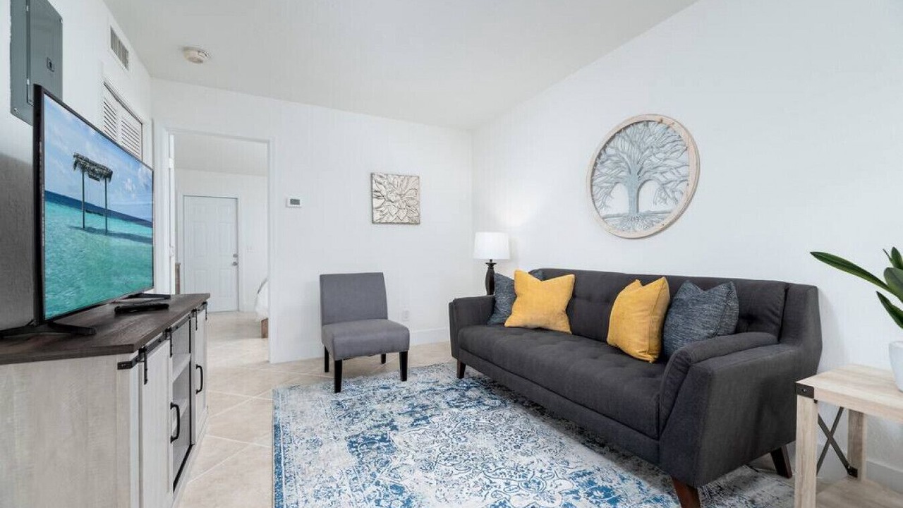 Photo of Livingroom in Wilton Manors