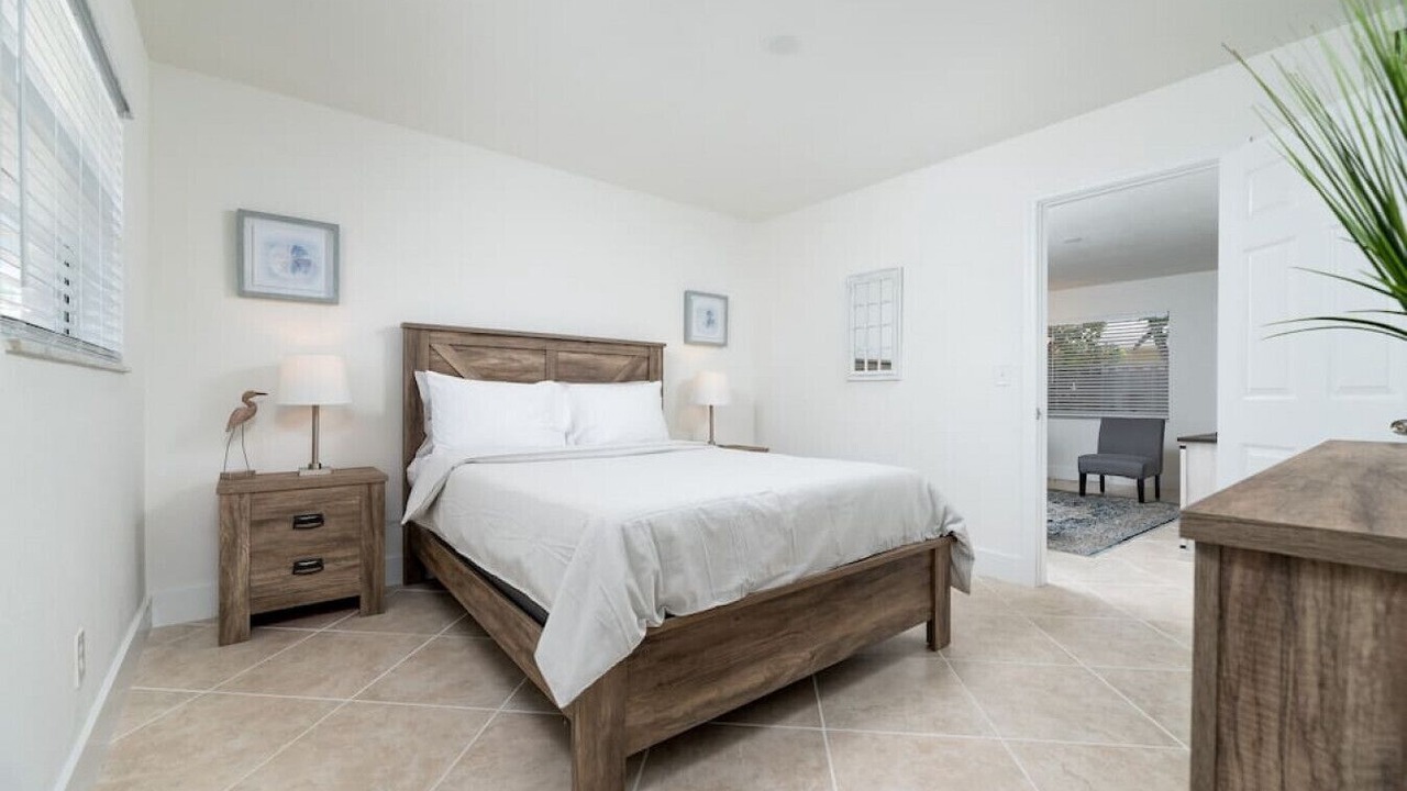 Photo of Bedroom in Wilton Manors