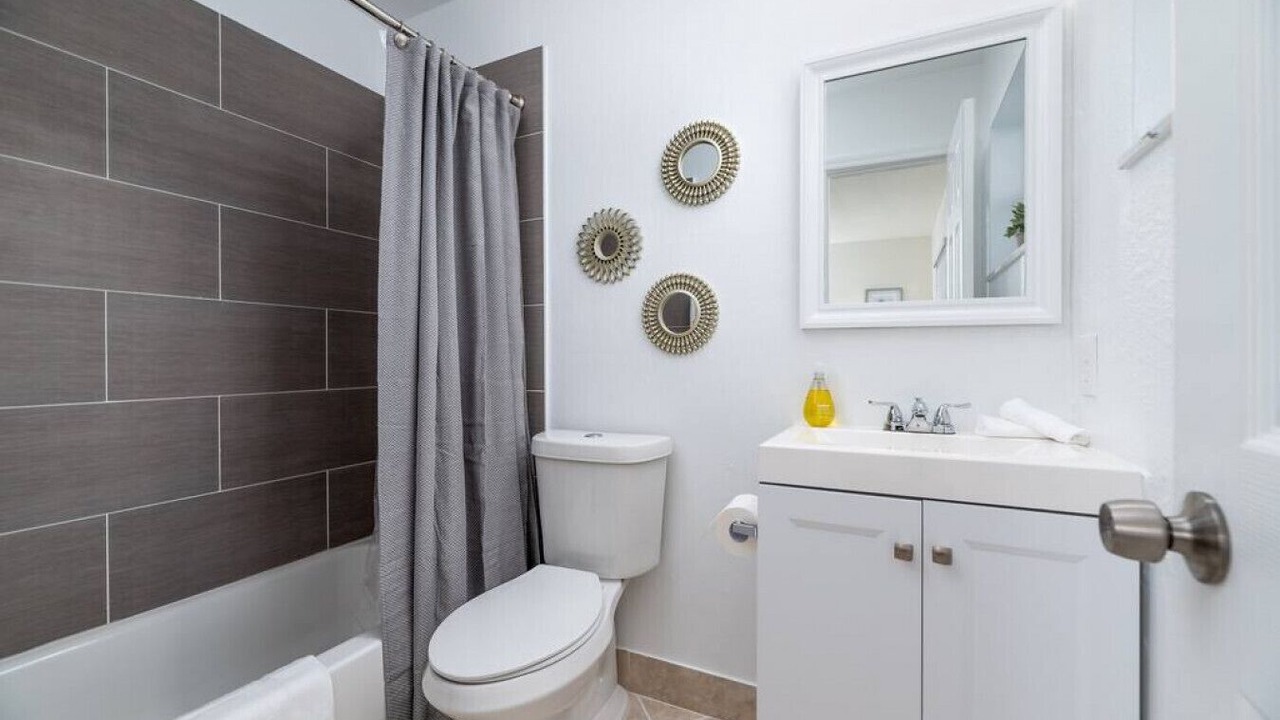 Photo of Bathroom in Wilton Manors