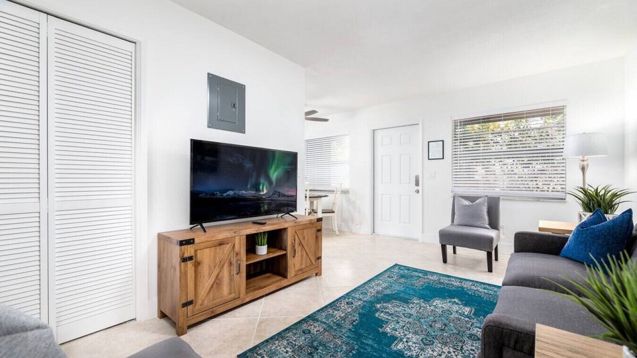 Photo of Livingroom in Wilton Manors