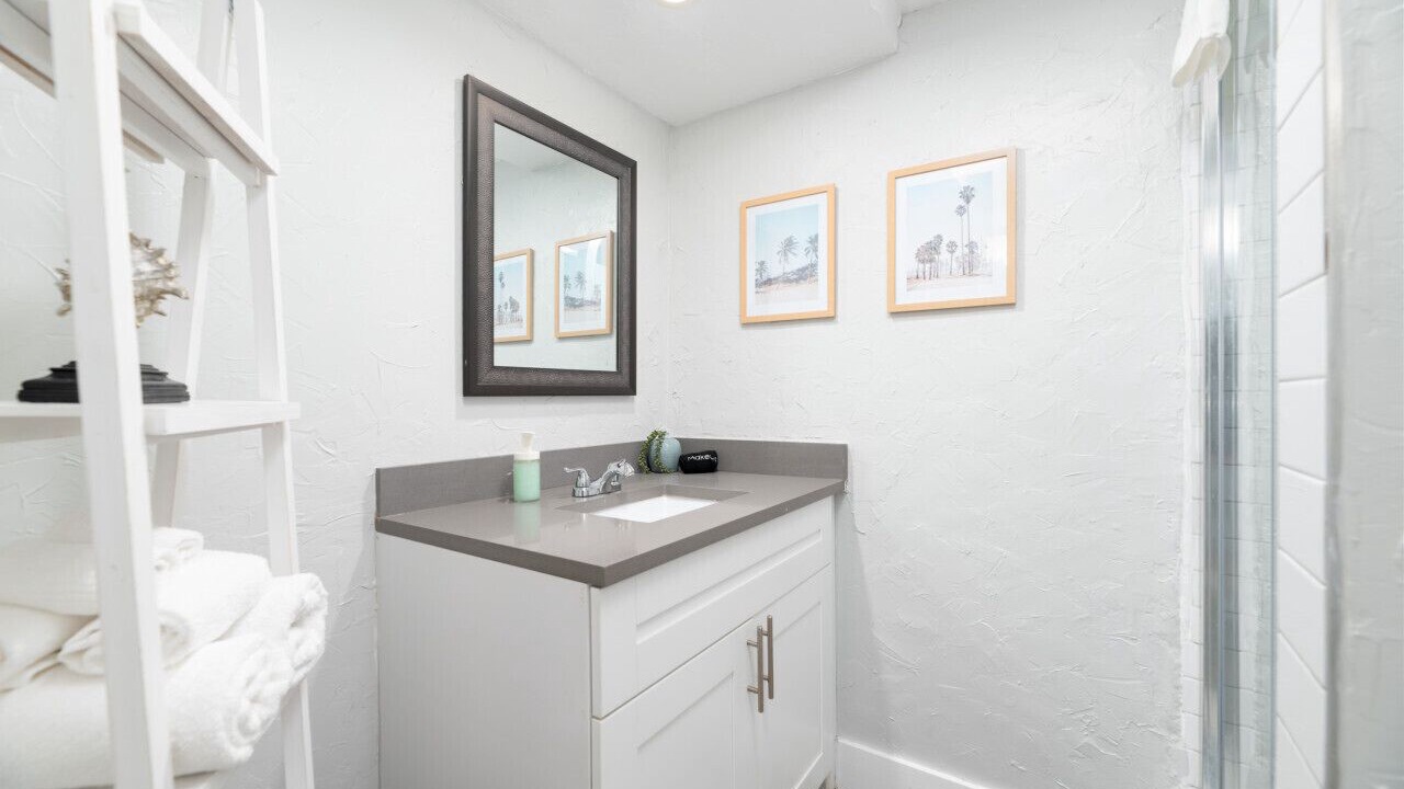 Photo of Bathroom in Riverside Park