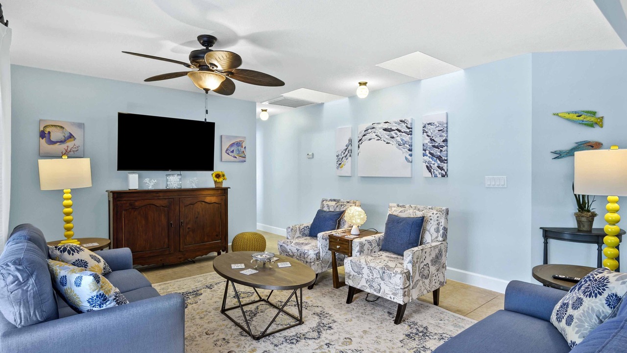 Photo of Bedroom in Eastview Manor