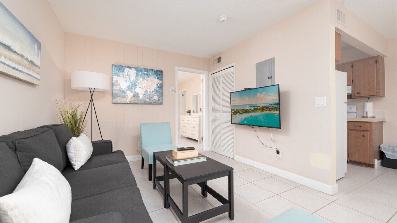 Photo of Livingroom in Wilton Manors