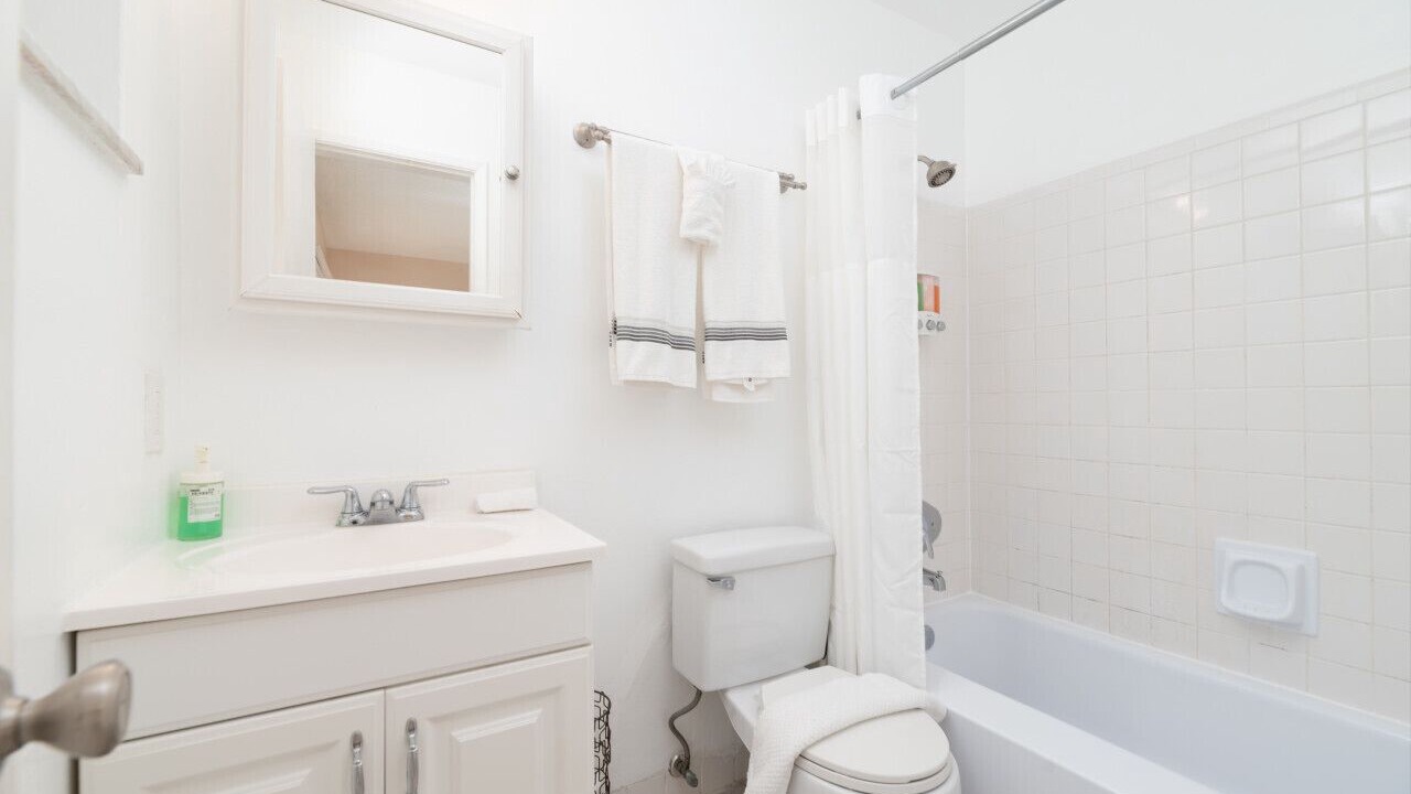Photo of Bathroom in Wilton Manors