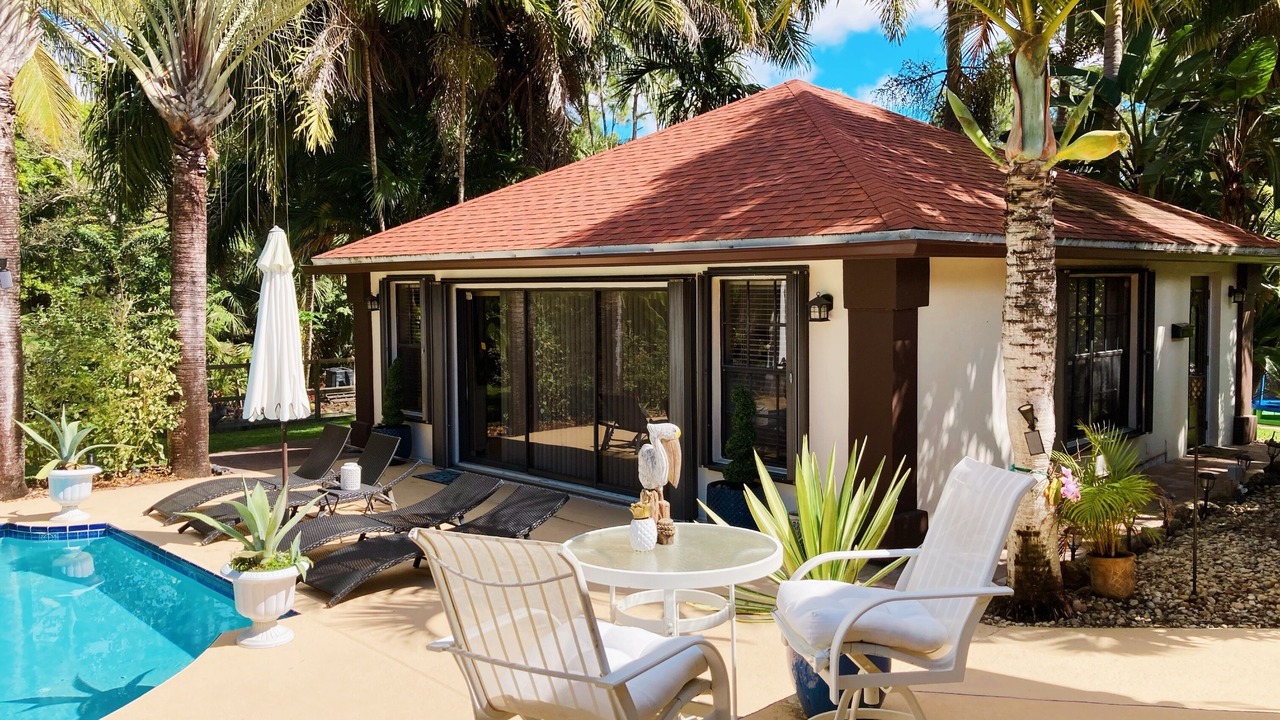 Photo of Outdoor in Palm Beach Country Estates