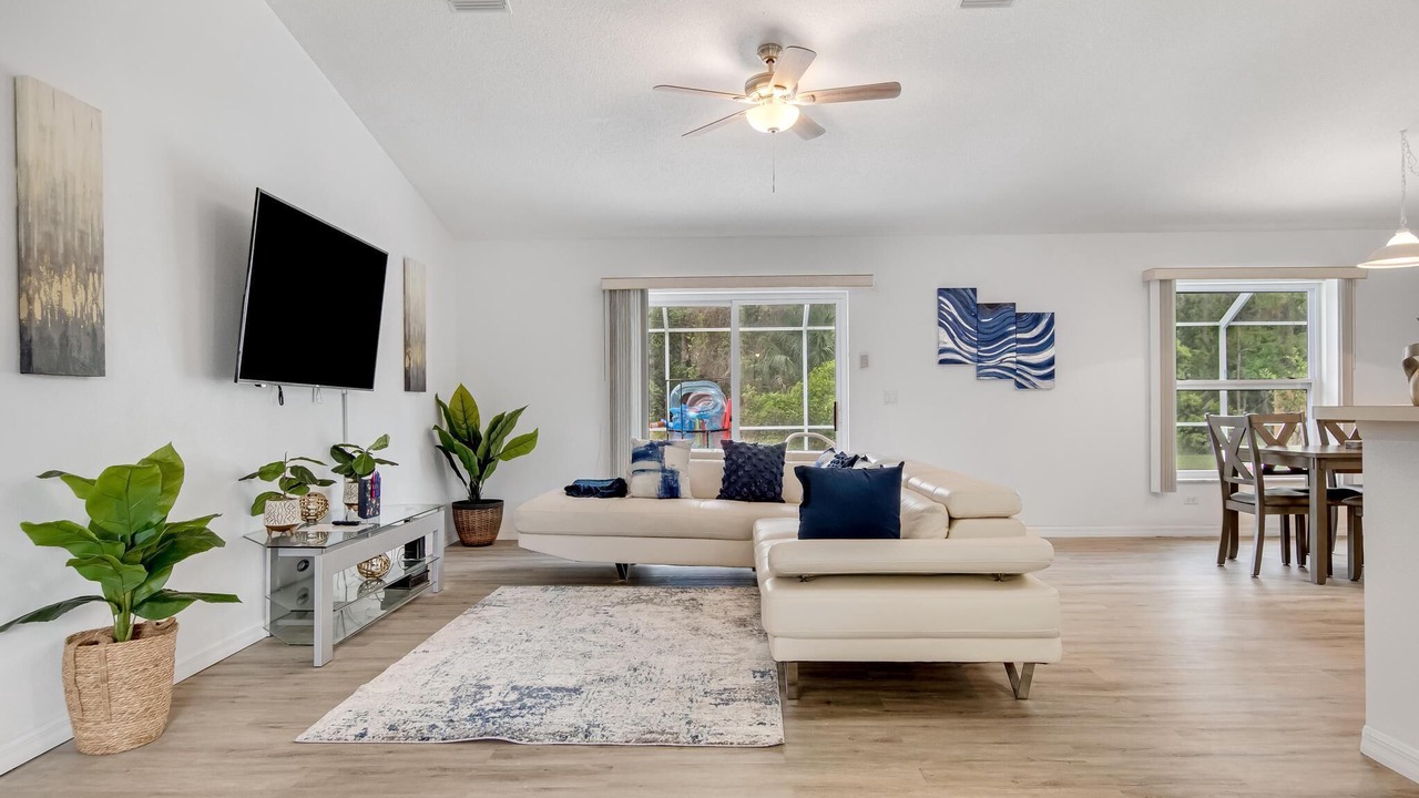 Photo of Livingroom in Indian Trails