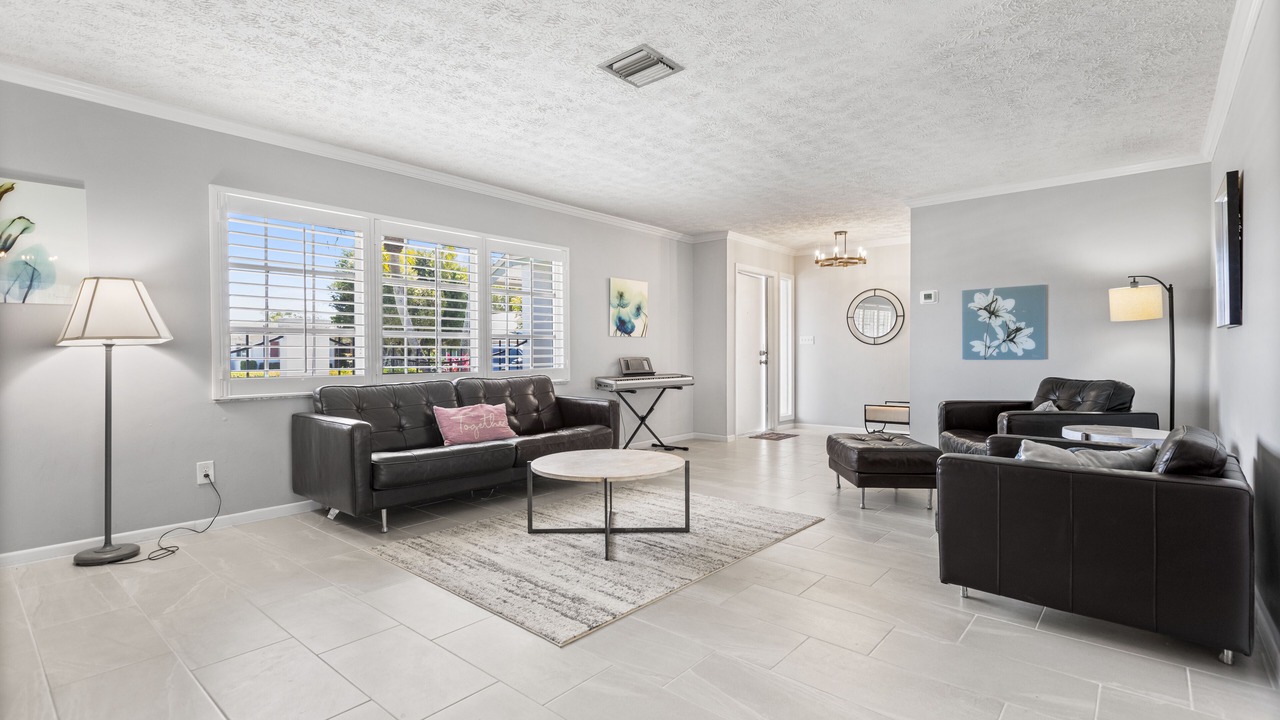 Photo of Livingroom in Cypress Lakes Estates
