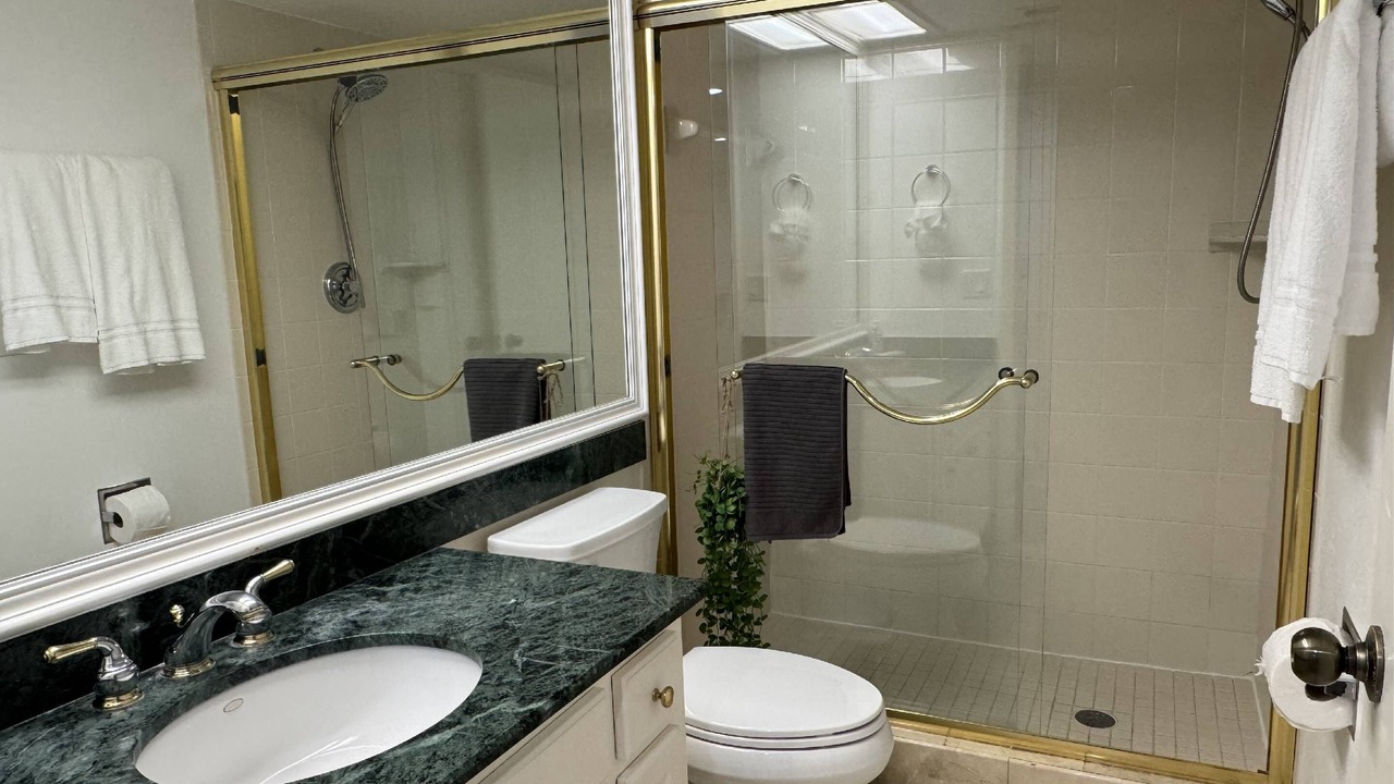 Photo of Bathroom in Wesley Chapel