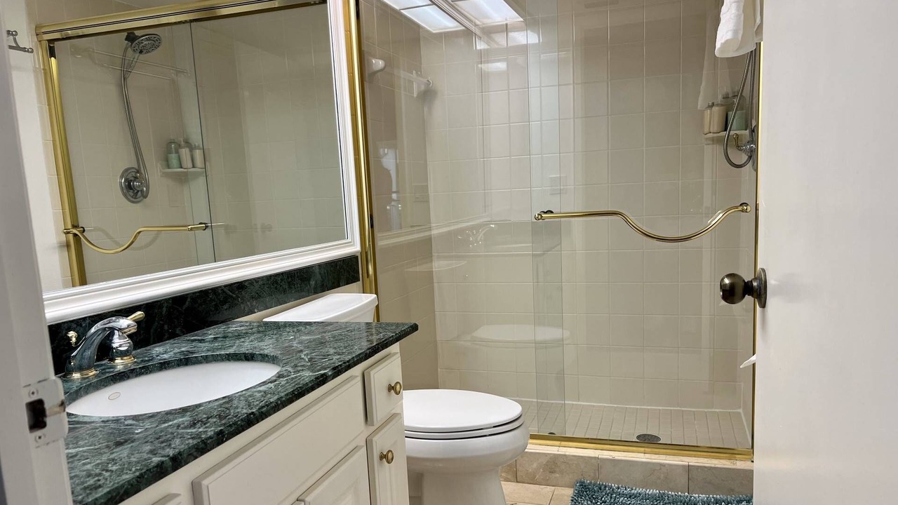Photo of Bathroom in Wesley Chapel