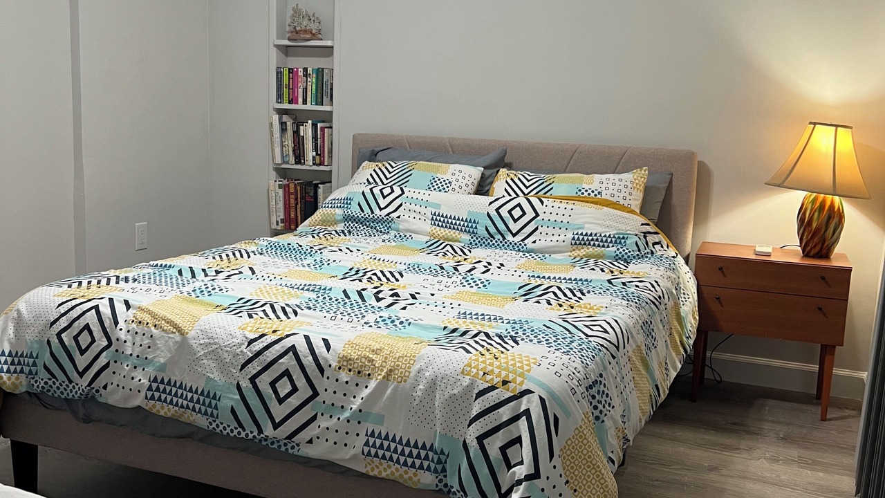 Photo of Bedroom in Edgewater
