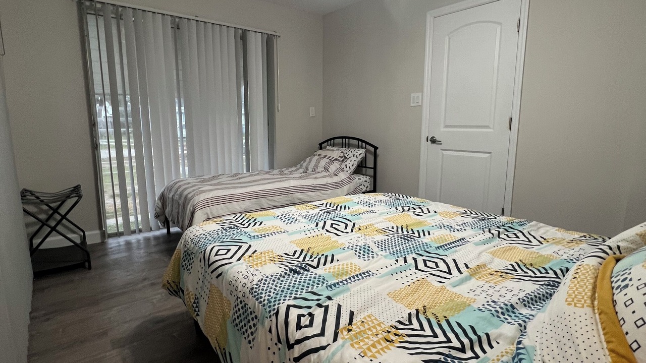 Photo of Bedroom in Edgewater