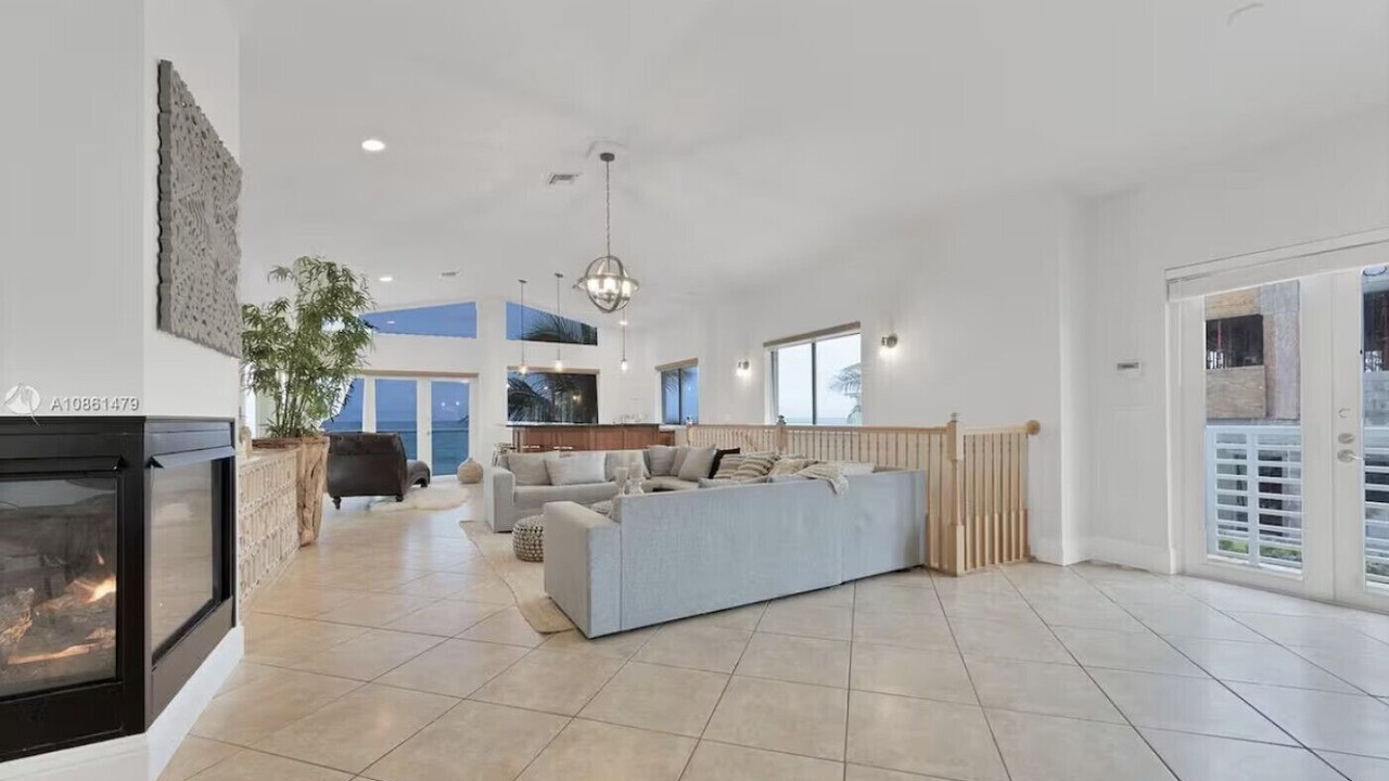Photo of Livingroom in North Beach