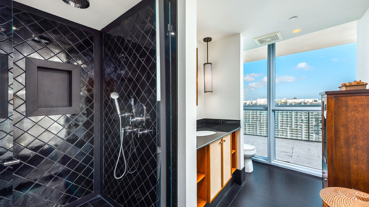 Photo of Bathroom in City Center