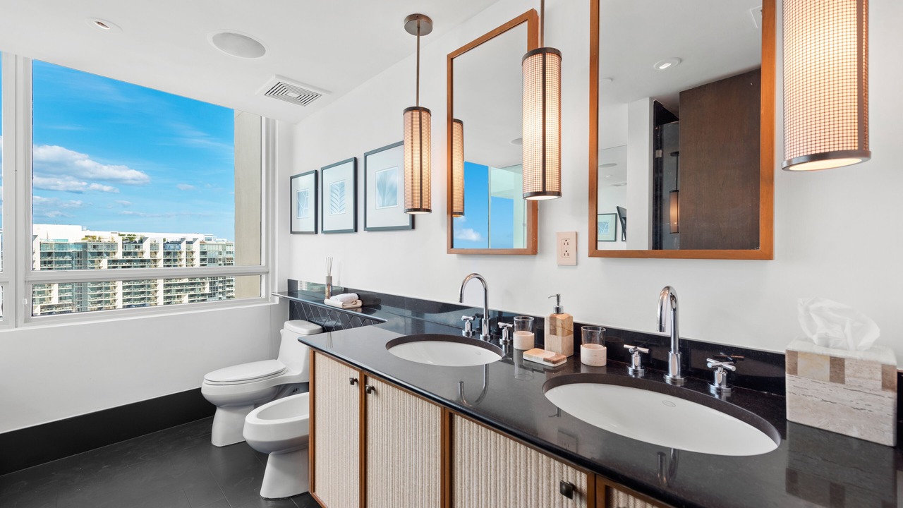 Photo of Bathroom in City Center