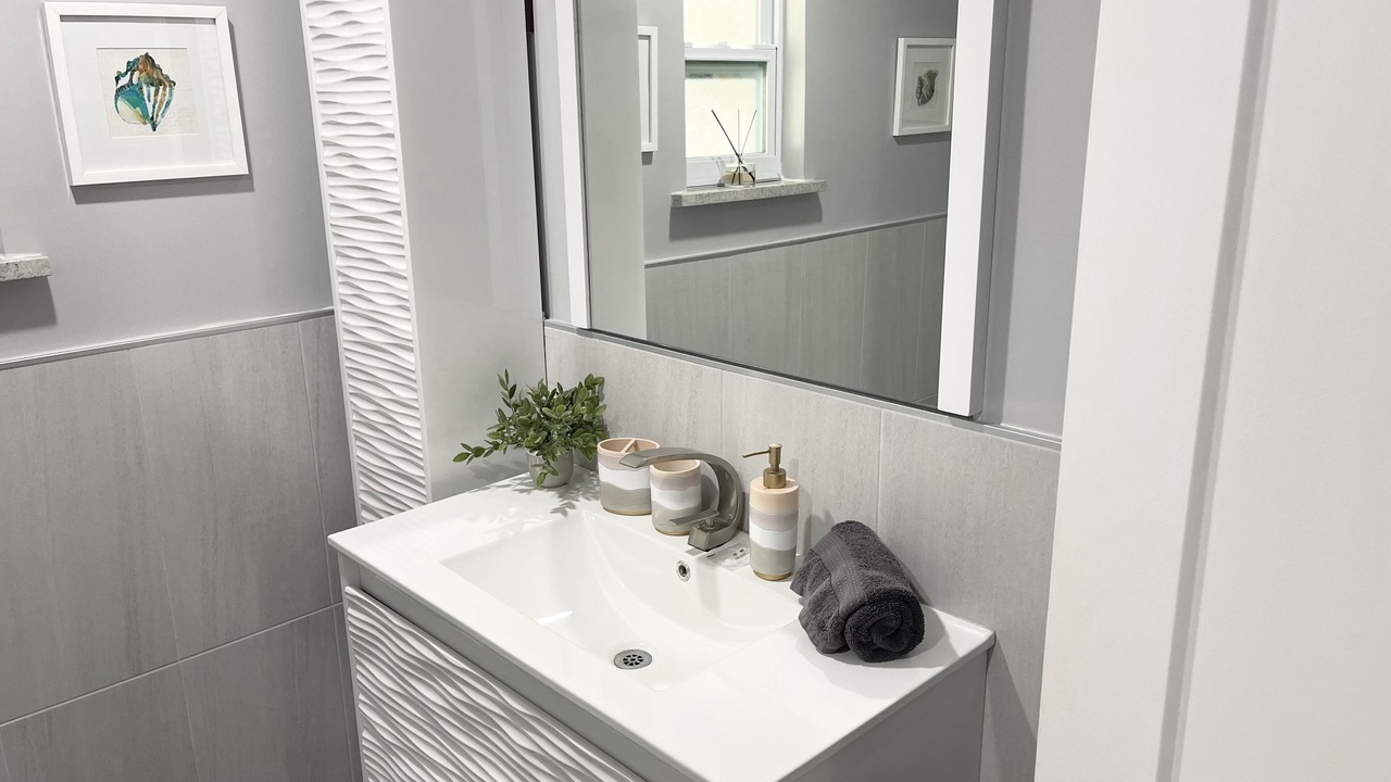 Photo of Bathroom in Edgewater