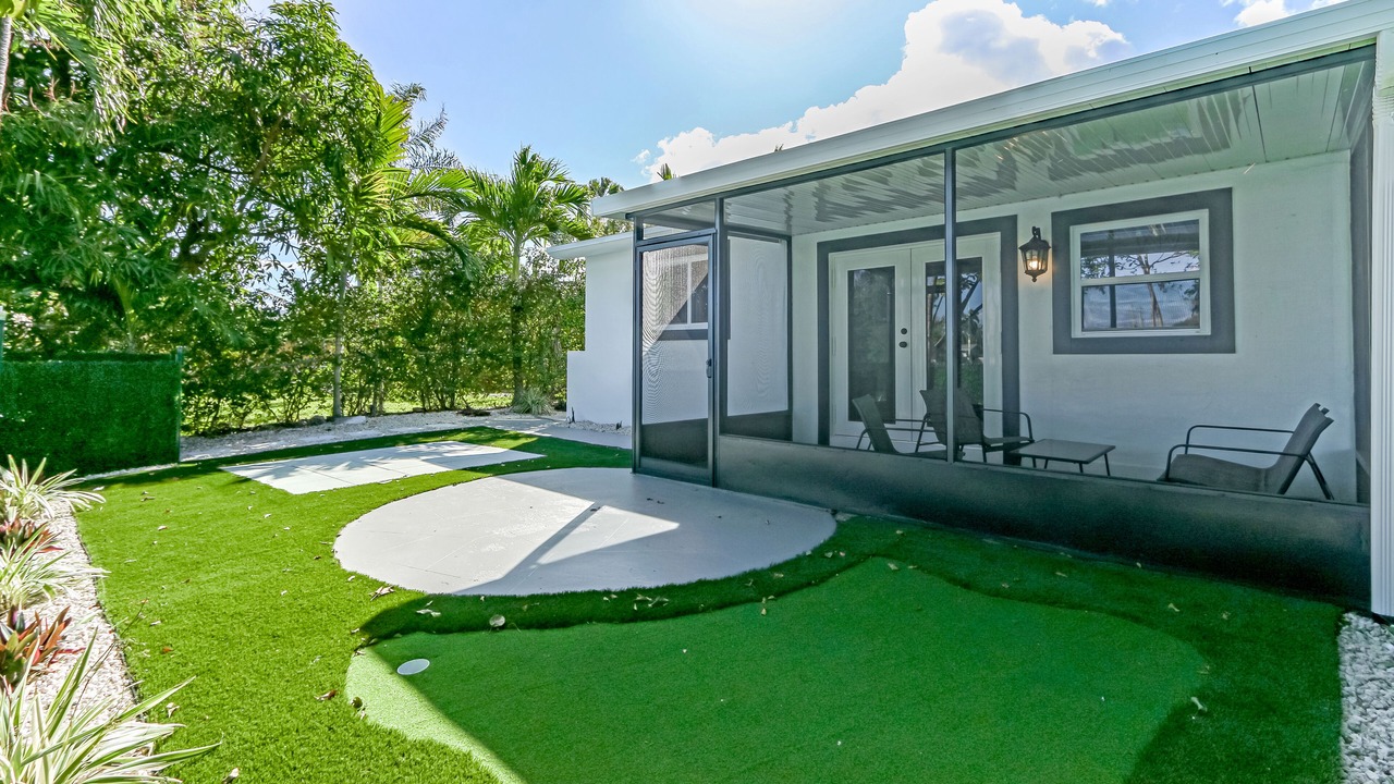 Photo of Outdoor in Hallandale Beach