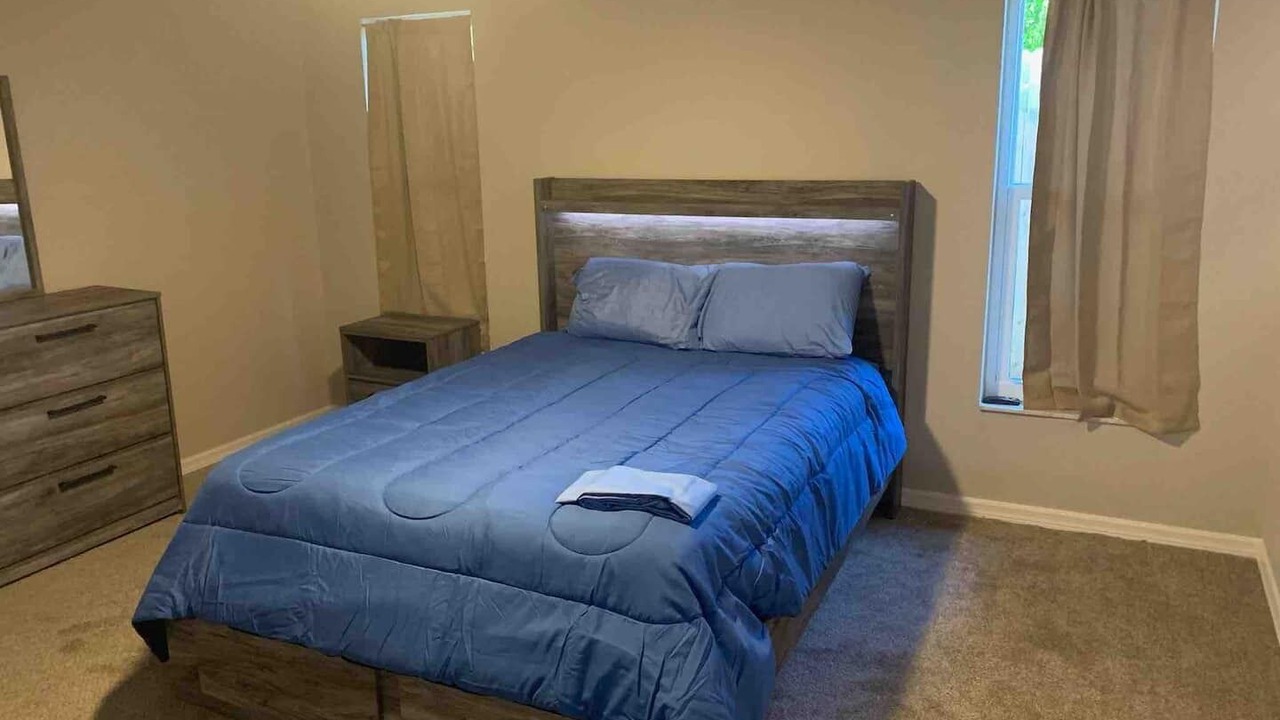 Photo of Bedroom in Oldsmar