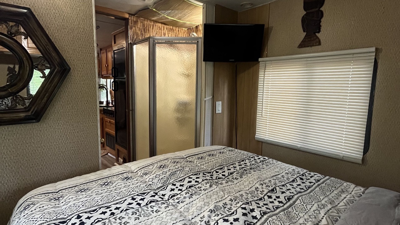 Photo of Bedroom in Ridge Manor