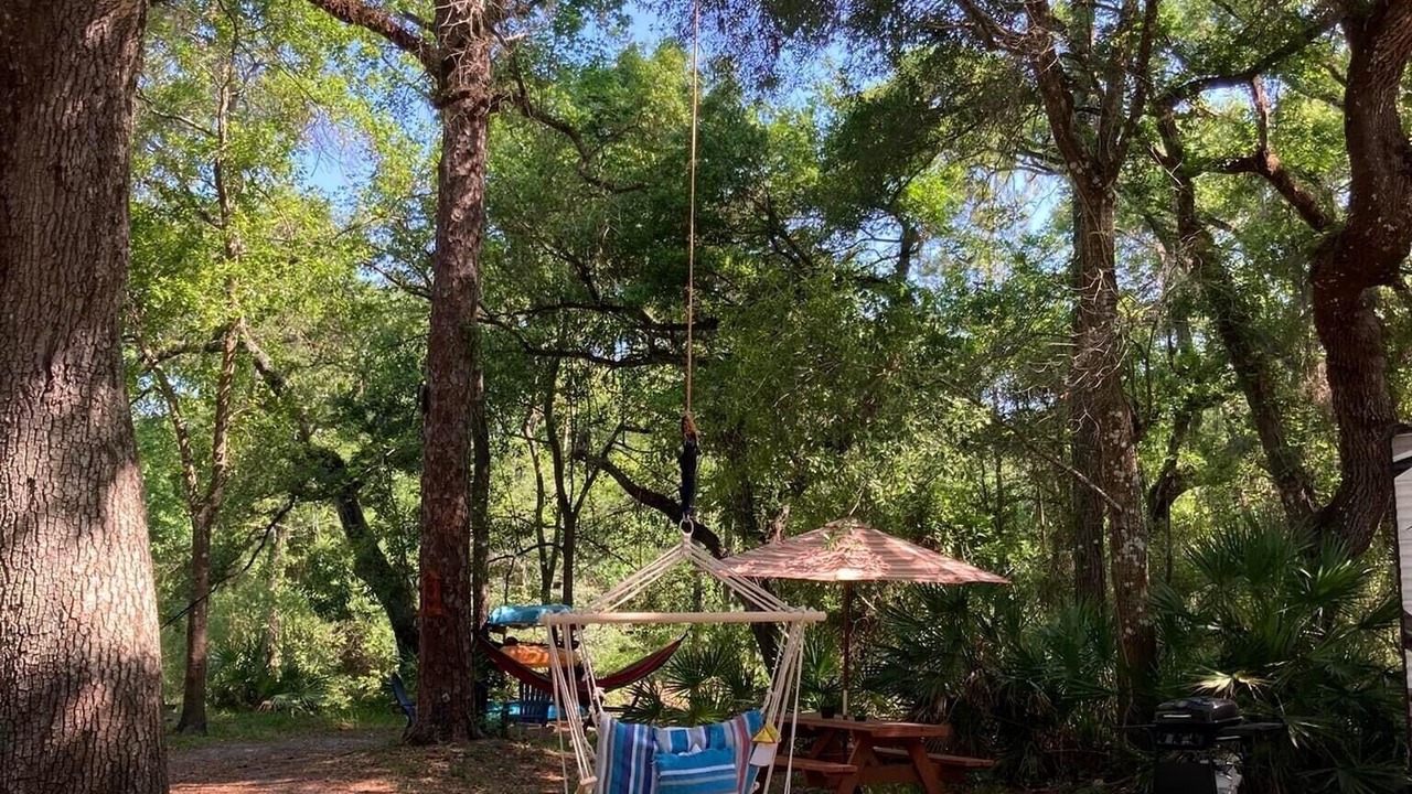 Photo of Outdoor in Ridge Manor