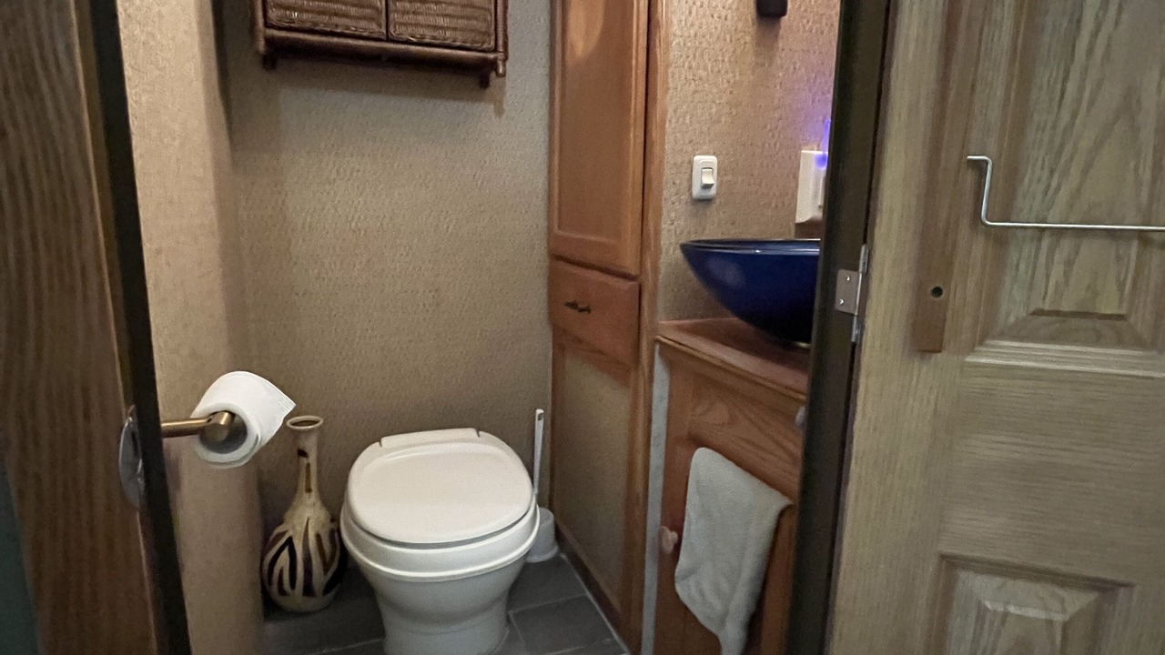 Photo of Bathroom in Ridge Manor